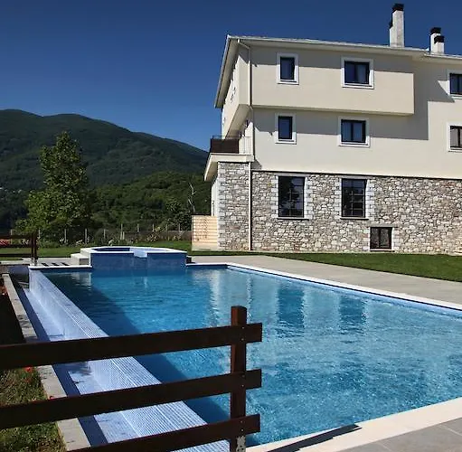 Theta Pelion מלון 4*