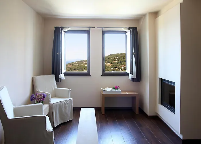 Theta Pelion Hotel 4*